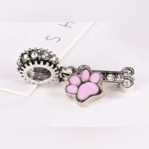 🦴🐾Adorable Paw Print Rhinestone Bone/Silvertone Charm* Pandora STYLE* 1 Pc NWT - Picture 4 of 8
